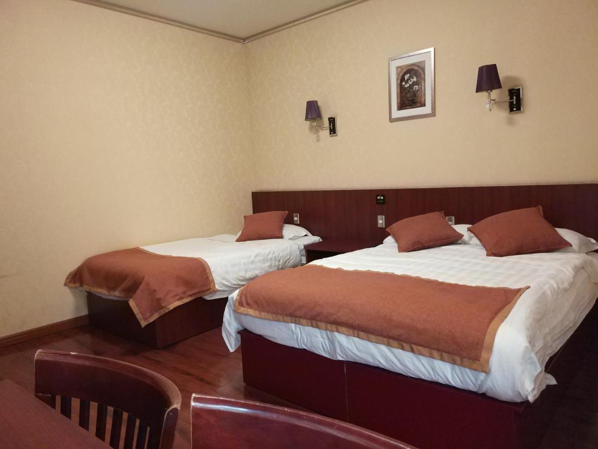 Hotel 198 — Photos 1